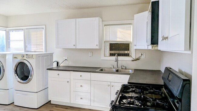 426 Navajo St in Salt Lake City, UT - Building Photo - Building Photo