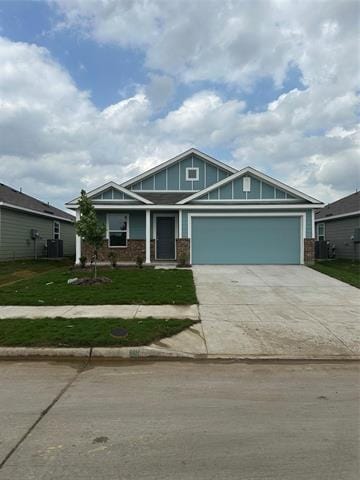 property at 330 Mahogany Ln
