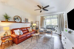 5335 E Shea Blvd, Unit ID1385995P in Scottsdale, AZ - Building Photo