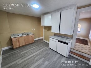 1304 W 5th St in Lorain, OH - Building Photo - Building Photo