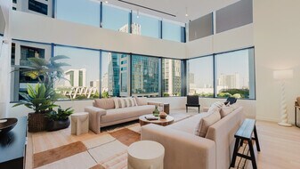 40 NW 3rd St in Miami, FL - Building Photo