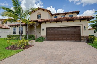 2575 SE 2nd St in Homestead, FL - Building Photo - Building Photo