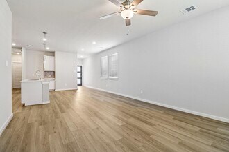 1928 Velvet Oak Ln in Conroe, TX - Building Photo - Building Photo