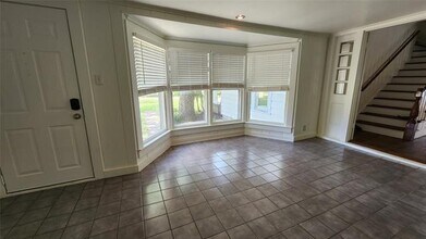 1824 Willowwood St in Denton, TX - Foto de edificio - Building Photo