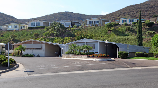 Highlands Mobile Home Park in Santee, CA - Foto de edificio - Building Photo