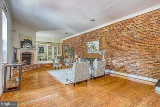 400 E Cross St in Baltimore, MD - Building Photo - Building Photo