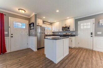 215 Indian Trail in Lake In The Hills, IL - Building Photo - Building Photo