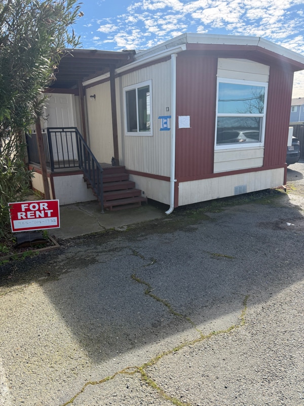 property at 5625 Sandmound Blvd