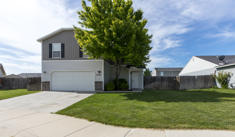 13779 Paraiso Ave in Caldwell, ID - Building Photo