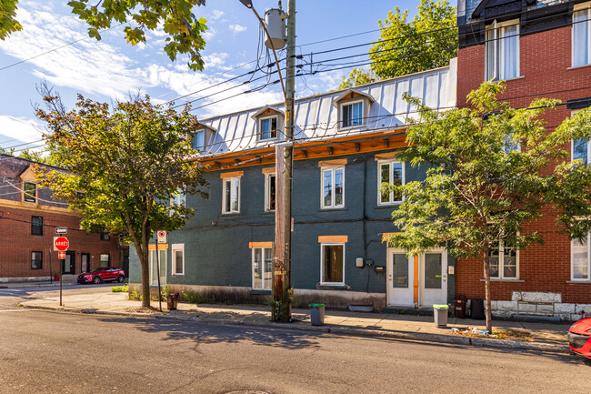 1651-1661 Logan Rue in Montréal, QC - Building Photo - Building Photo