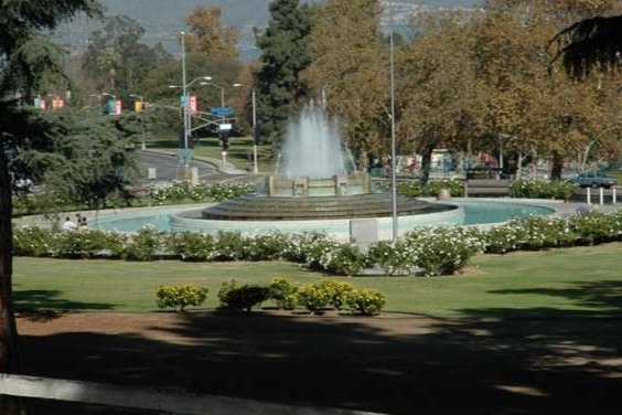 Fountain View Apartments in Los Angeles, CA - Foto de edificio - Building Photo