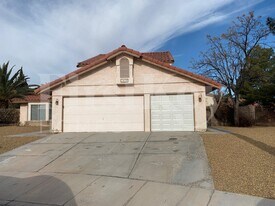 7475 Babbs Ct in Las Vegas, NV - Building Photo