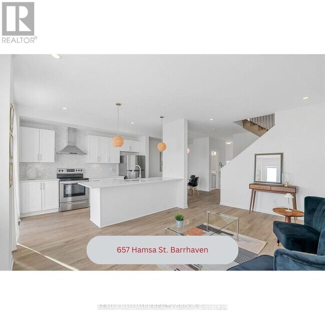 657 Hamsa St in Ottawa, ON - Building Photo - Building Photo