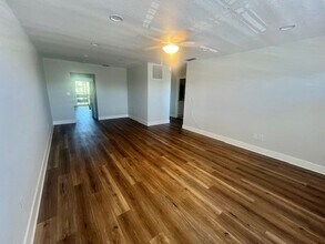 6080 80th St N in St. Petersburg, FL - Building Photo - Building Photo