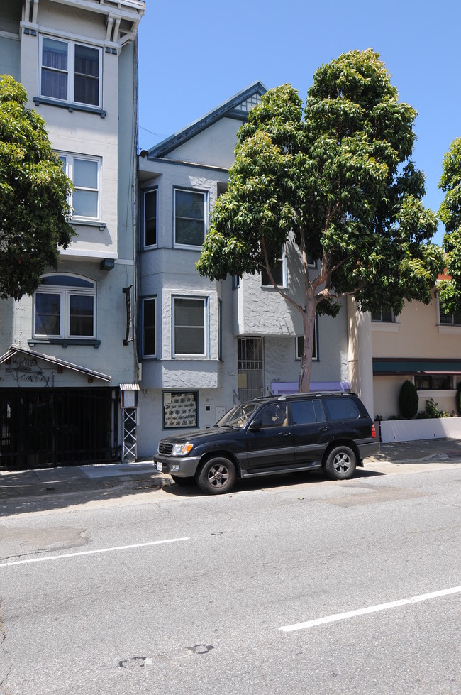 1658-1660 Lombard St in San Francisco, CA - Building Photo - Building Photo