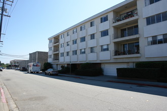 1263 Cherry in San Carlos, CA - Building Photo - Building Photo