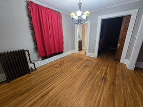 994 Reaney Ave E in St. Paul, MN - Foto de edificio - Building Photo