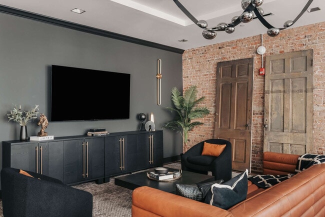 240 Rep. John Lewis Way N in Nashville, TN - Foto de edificio - Building Photo