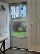 37 Basset St, Unit 37-1B in Lynn, MA - Building Photo - Building Photo