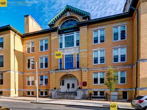 62 Eutaw St, Unit 109 in Boston, MA - Building Photo - Building Photo