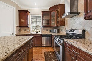 2736 Cortlandt St in Houston, TX - Building Photo