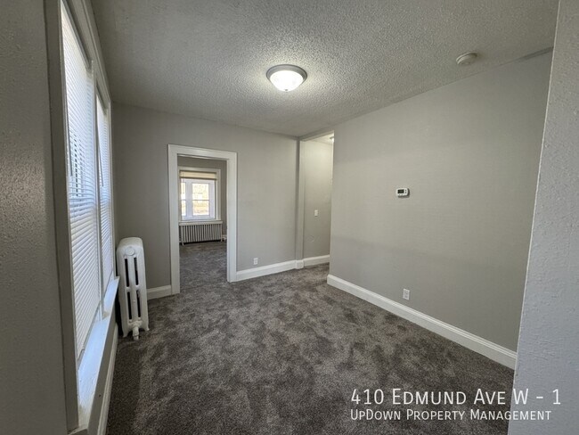 410 Edmund Ave W in St. Paul, MN - Building Photo - Building Photo