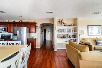 820 Sandollar, Unit ID1351282P in Port Bolivar, TX - Foto de edificio - Building Photo