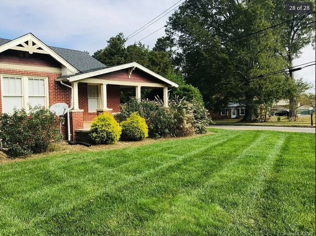 property at 1339 5th St NE