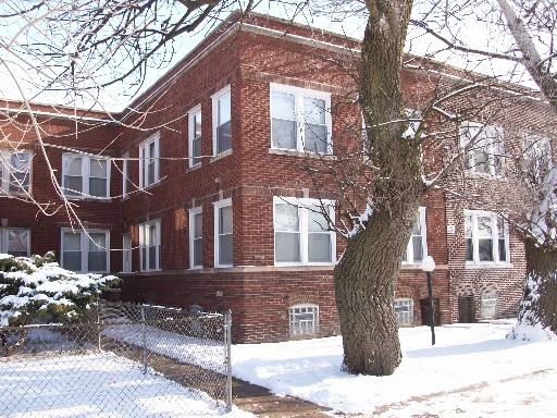 9629 S Forest Ave in Chicago, IL - Foto de edificio