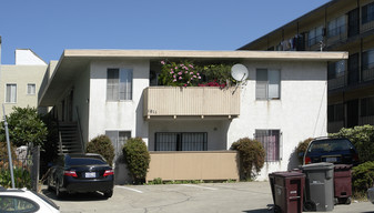 1911 5th Ave in Oakland, CA - Building Photo