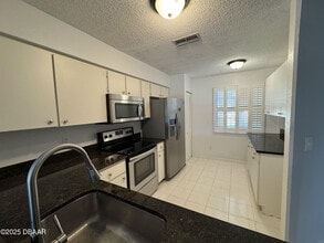 108 Gray Dove Ct in Daytona Beach, FL - Building Photo - Building Photo
