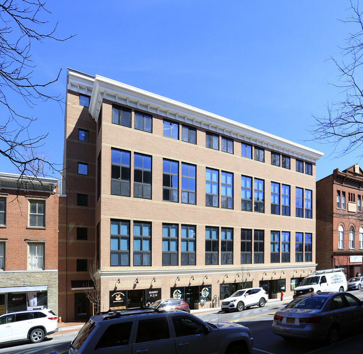 Lofts on Main in Peekskill, NY - Foto de edificio