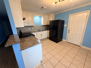 110 Gans St in Houston, TX - Building Photo - Building Photo