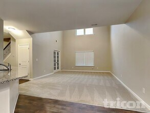 143 Southwind Ln in Newnan, GA - Foto de edificio - Building Photo