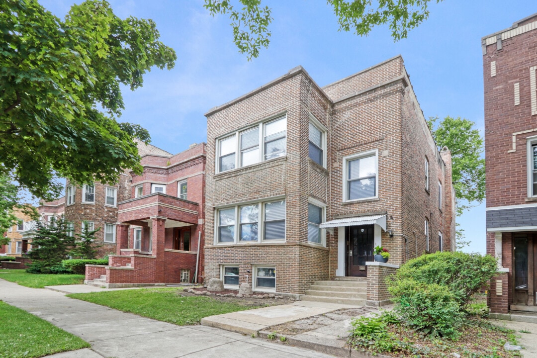 7214 S King Dr, Unit Apt 2 in Chicago, IL - Foto de edificio