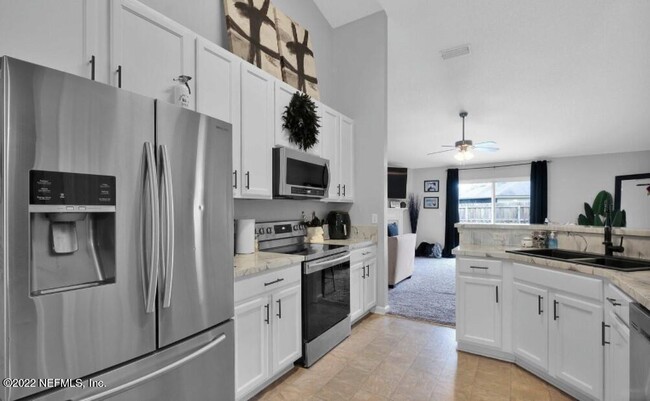property at 86018 Harrahs Pl