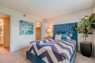 Cottages at Bedford in Bedford, TX - Foto de edificio - Building Photo