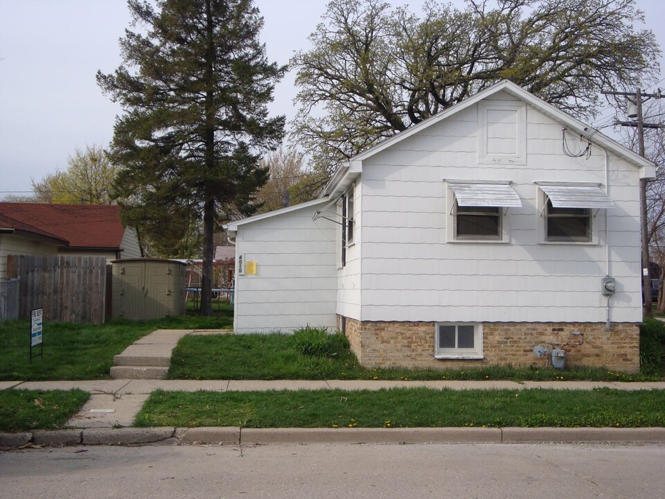 4010 57th St in Kenosha, WI - Building Photo