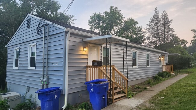 223 Jefferson Ave, Unit 223