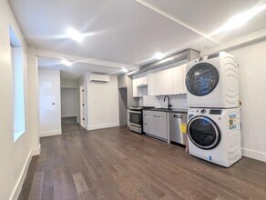 195 Bay St in Jersey City, NJ - Building Photo - Building Photo