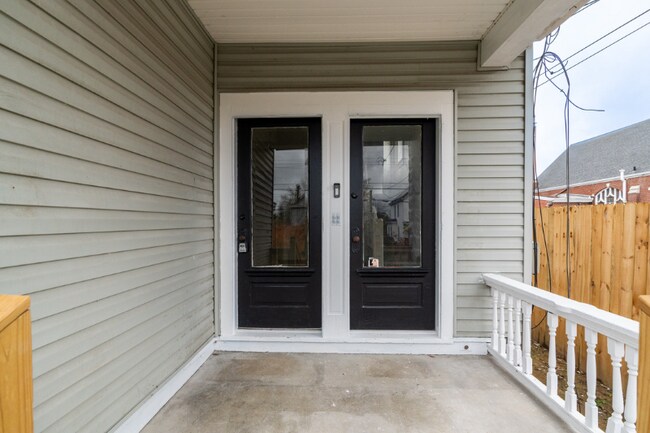3955 Elsmere Ave-Unit -2 in Cincinnati, OH - Building Photo - Building Photo