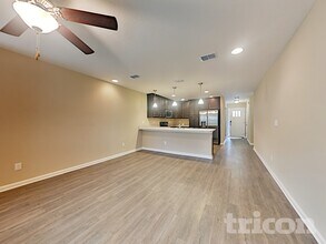 4333 Campus Hills Cir in Jacksonville, FL - Foto de edificio - Building Photo