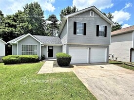 2200 Ramblewood Cir in Decatur, GA - Building Photo