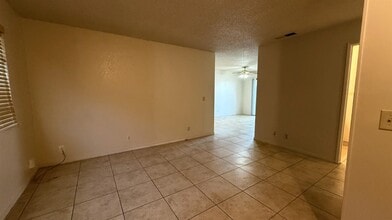 125 Skaggs St in Lemoore, CA - Building Photo - Building Photo