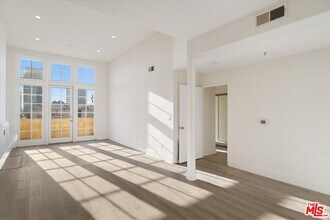 1225 Armacost Ave in Los Angeles, CA - Building Photo - Building Photo