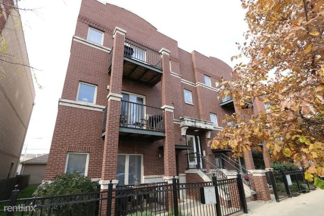 1258 S Blue Island Ave in Chicago, IL - Building Photo - Building Photo
