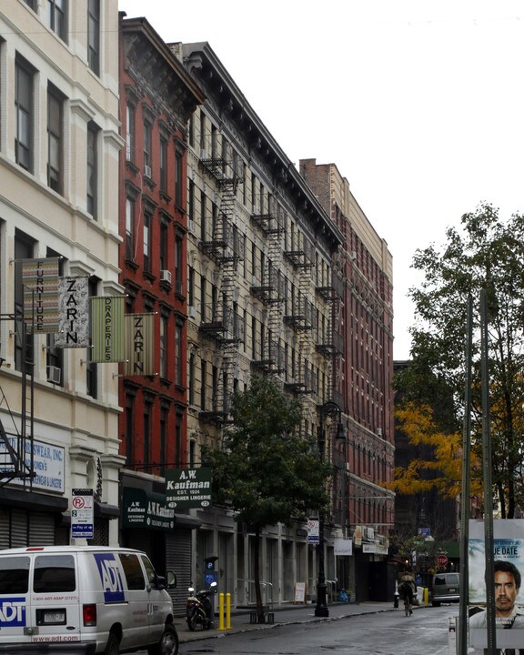 75 Orchard St in New York, NY - Foto de edificio