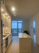 3071 Trafalgar Rd in Oakville, ON - Building Photo - Building Photo