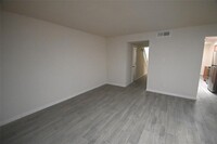 9419 Fondren Rd photo'
