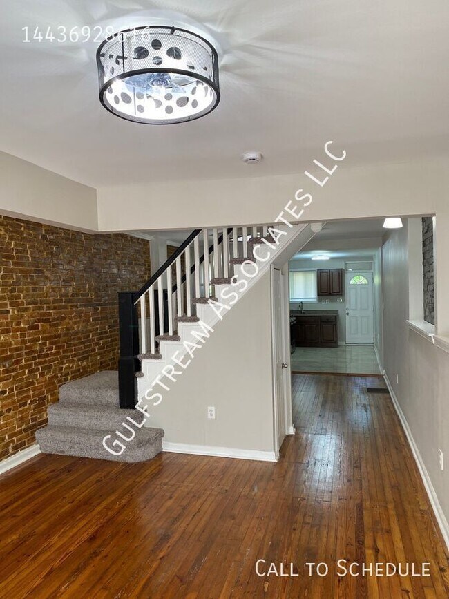 2436 E Preston St in Baltimore, MD - Building Photo - Building Photo